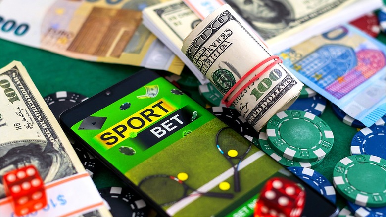 Experience the thrill of real casino wins. 32 Experience the thrill of real casino wins. 32
