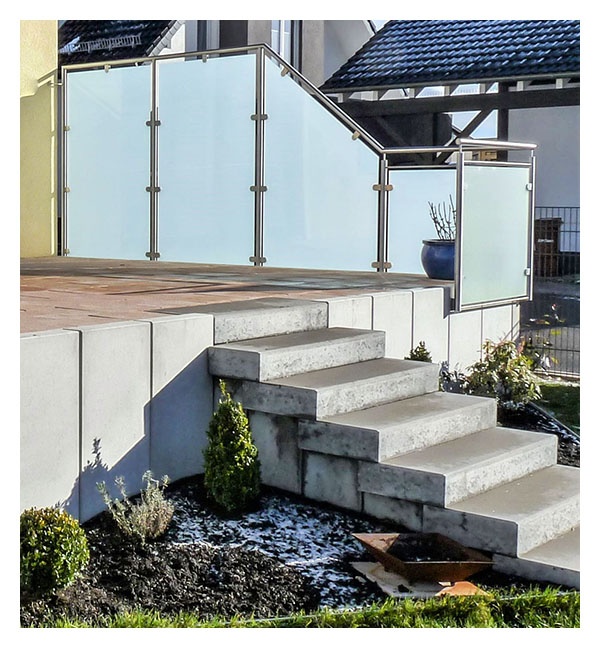 moderner Sichtschutz f&uuml;r die Terrasse